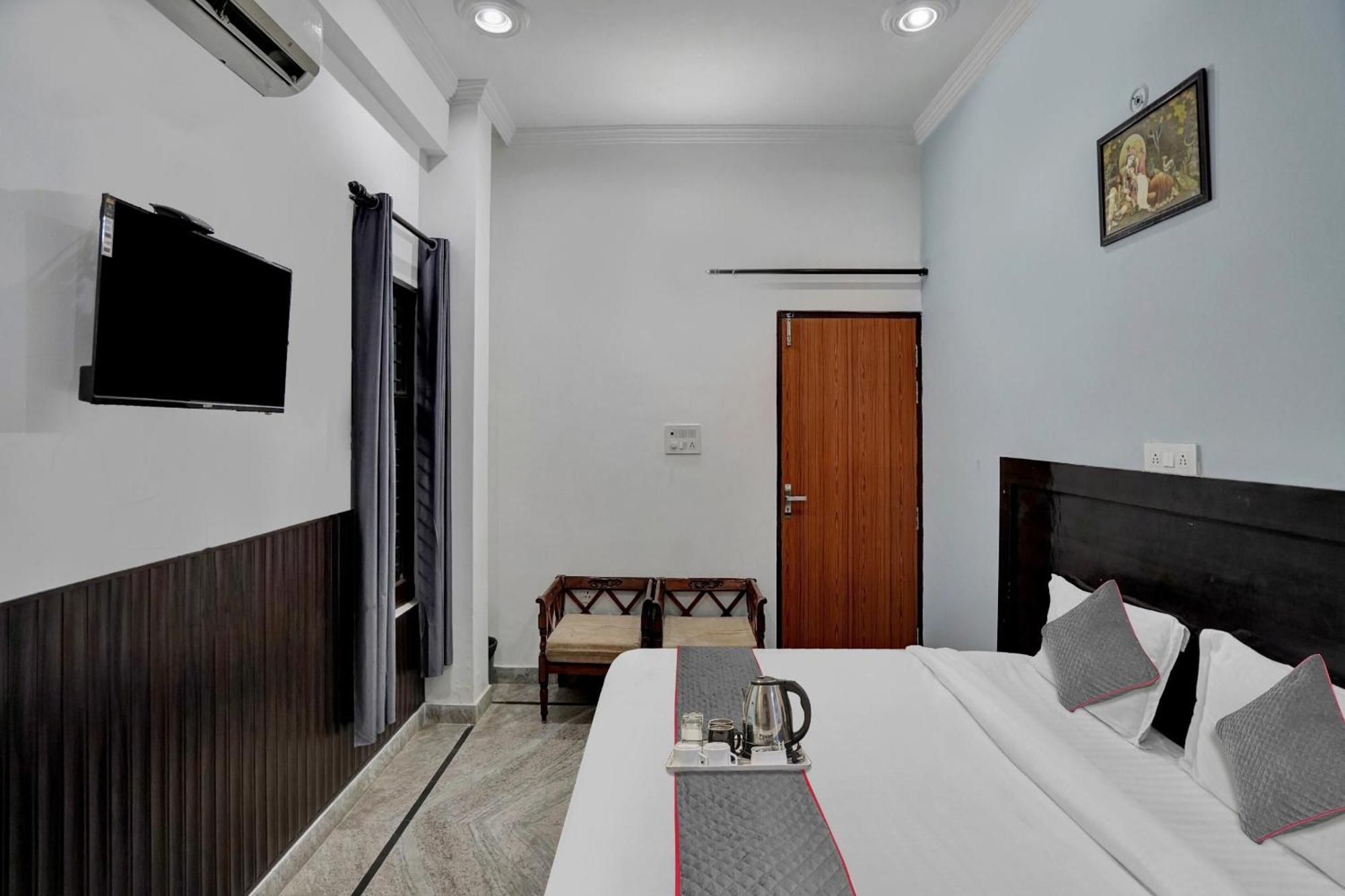 Collection O Samira Residency Near Botanic Garden Of Indian Republic Hotel Noida Exterior photo