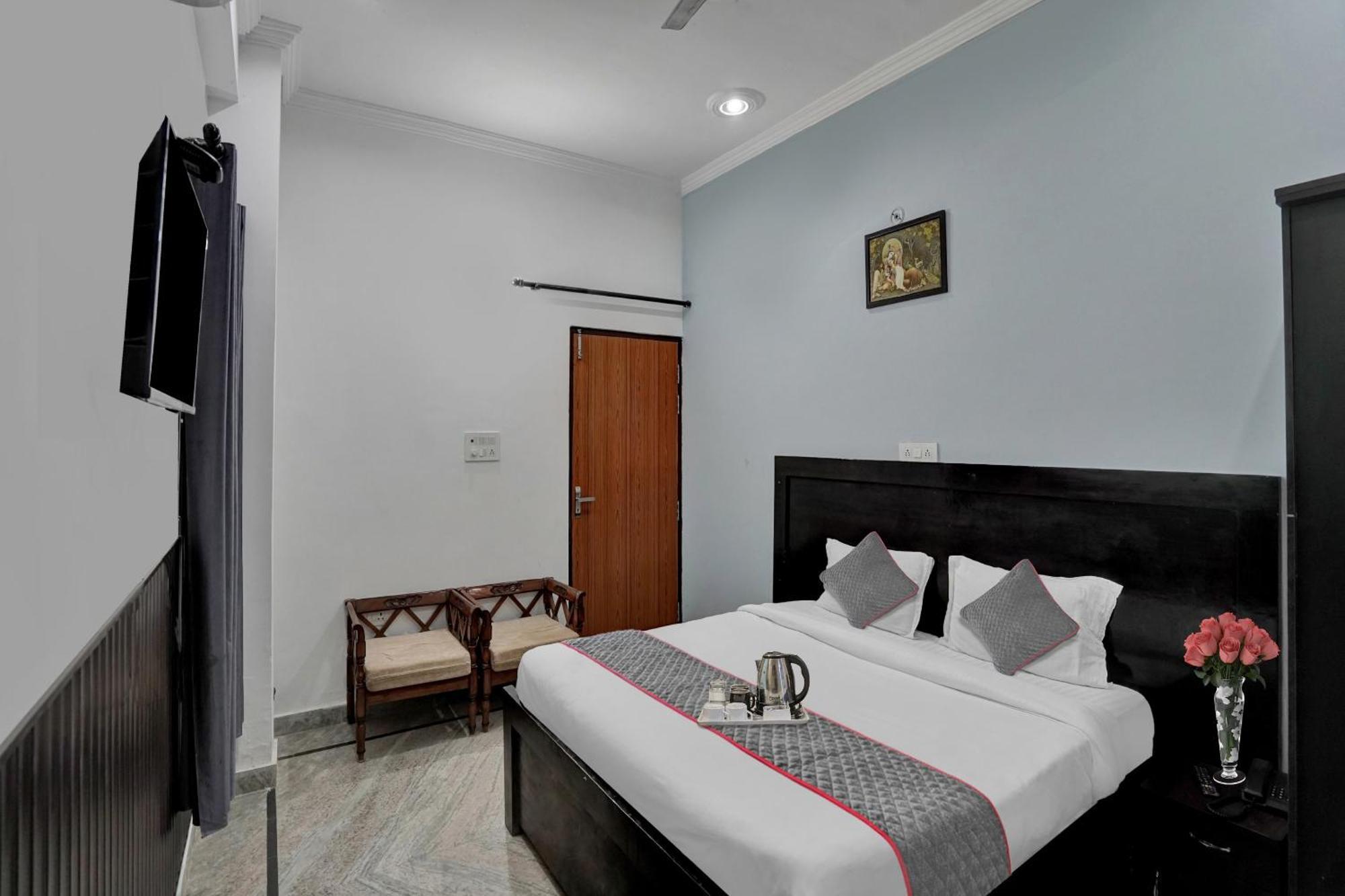 Collection O Samira Residency Near Botanic Garden Of Indian Republic Hotel Noida Exterior photo